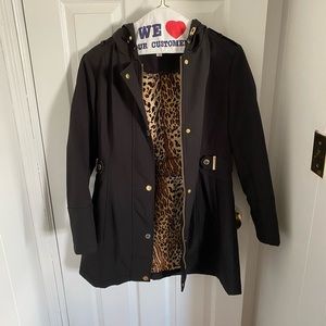 Medium Women’s Black Coat